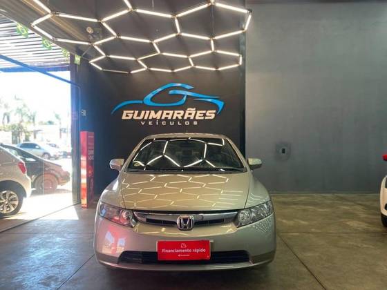 HONDA CIVIC 1.8 EXS 16V FLEX 4P AUTOMÁTICO HONDA CIVIC 1.8 EXS 16V FLEX 4P AUTOMÁTICO